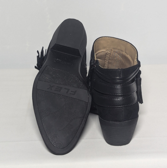 NEW Life Stride Womens Paloma Ankle Bootie black suede Sz 8 wide - Picture 3 of 4